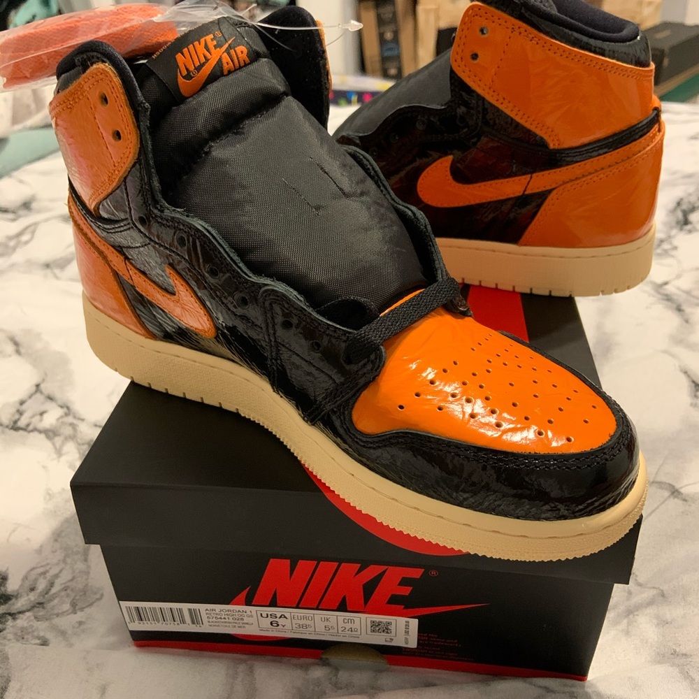 SOLD - Jordan Retro 1 SBB 3.0 (gs 6)